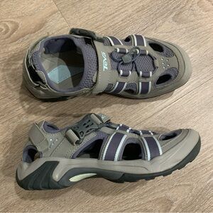 Teva Women's Omnium Sandal Size 8